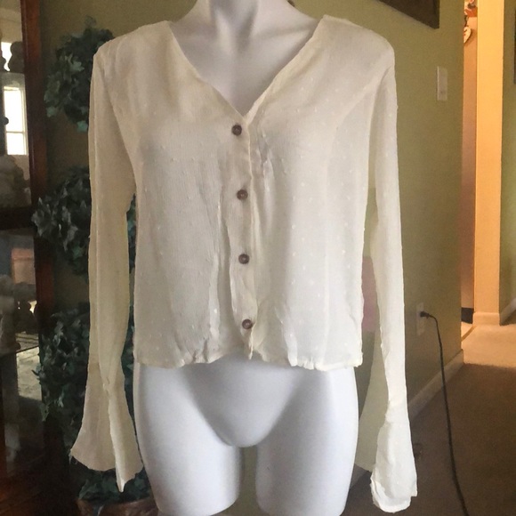 Ivory Top - Picture 3 of 3